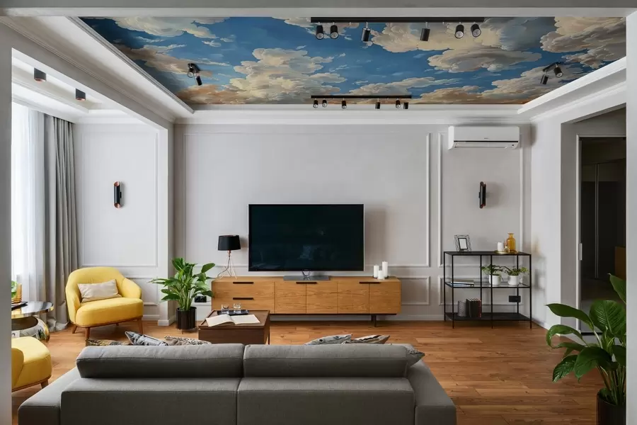 murais de parede Nuvens em tons quentes de creme, pêssego suave e claros sobre um fundo de céu azul profundo e brilhante. w01583