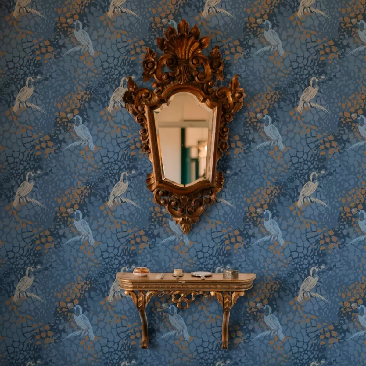 Papel de parede Pássaros azuis e brancos em um fundo azul a00009