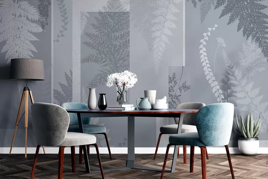 murais de parede Folhas de samambaia em azul e branco, dispostas em listras verticais, criando uma estampa botânica e minimalista, com cores suaves e discretas w09007v1