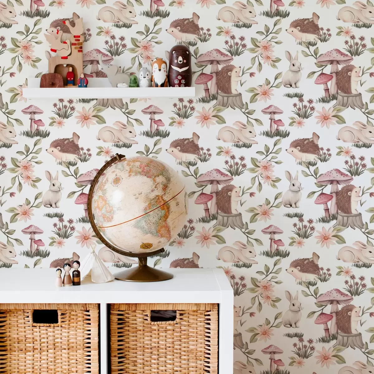 Papel de parede Ouriços e coelhos em um fundo branco com flores delicadas e cogumelos a00111v2