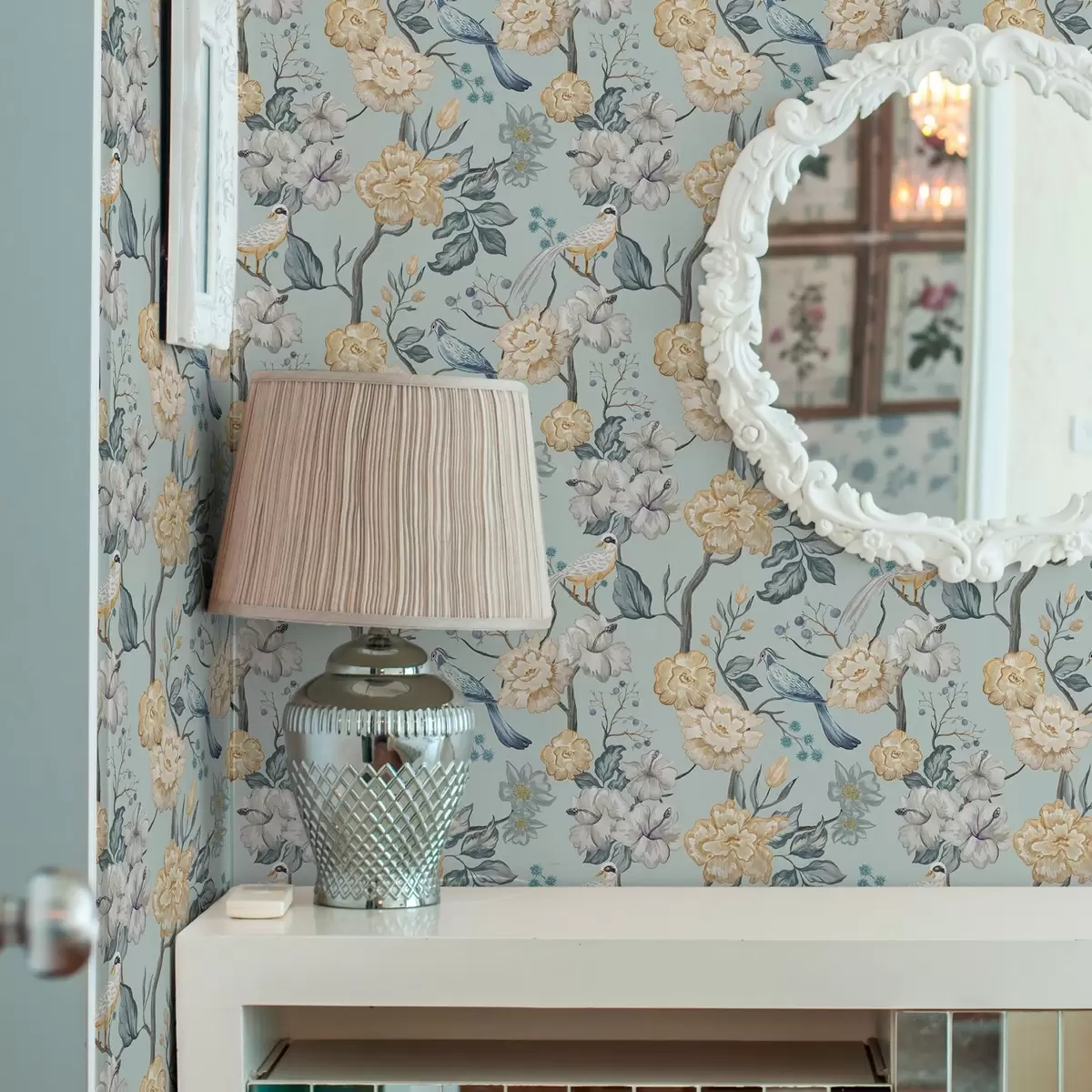 Papel de parede Flores e pássaros em um fundo azul a00134