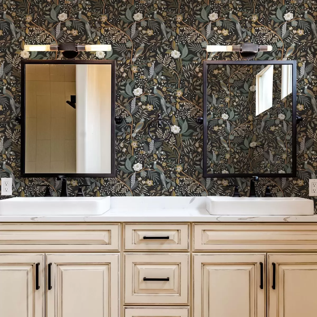 Papel de parede Pássaros entre galhos em um fundo escuro a00161