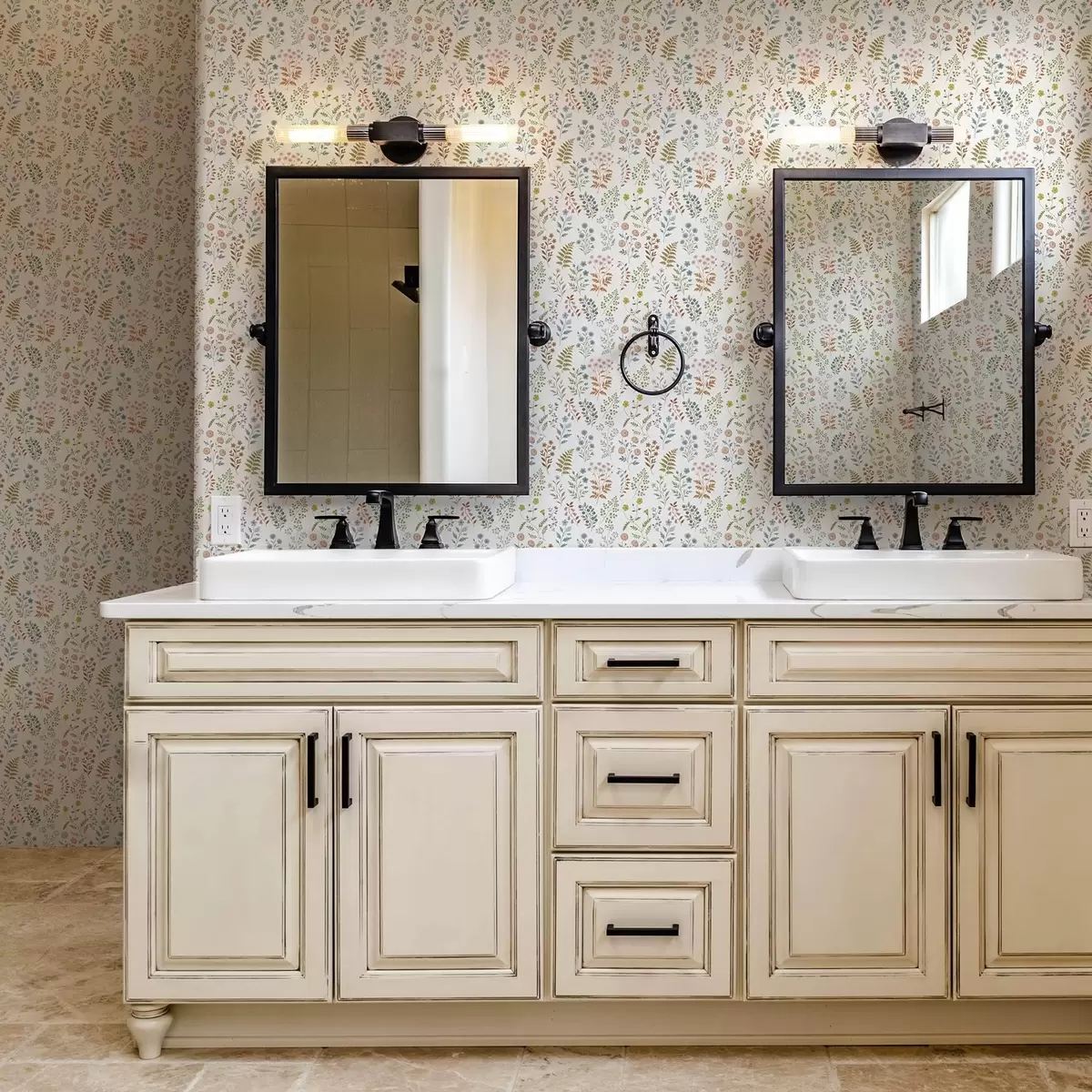 Papel de parede Plantas coloridas em um fundo branco quadriculado a00413