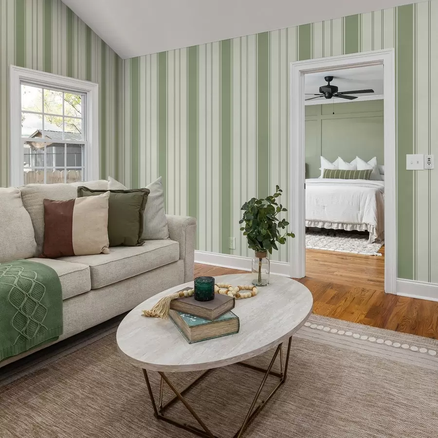 murais de parede Fundo creme com largas listras verdes claras a00561