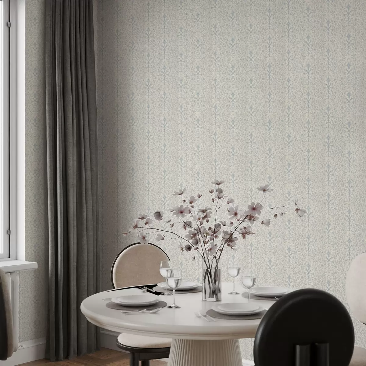 Papel de parede Damasco azul com arabescos sobre fundo creme a00578