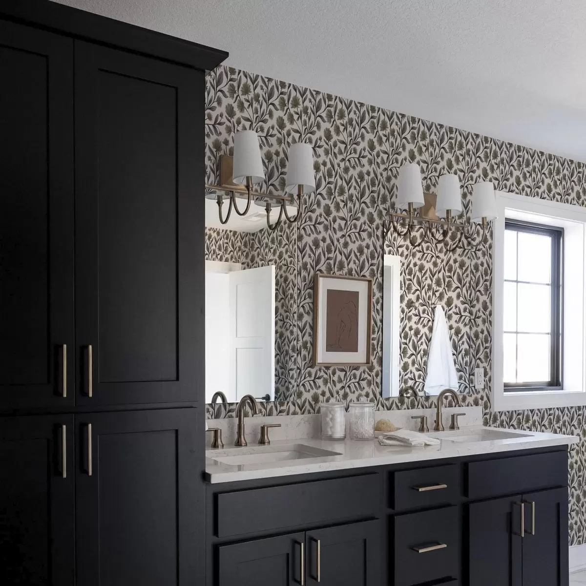 Papel de parede Flores silvestres em tons cinza-oliva sobre fundo creme a00623v1