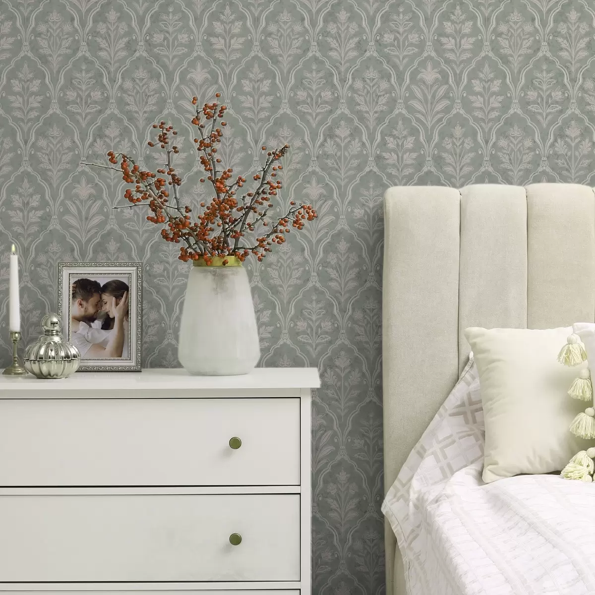 Papel de parede Damasco menta com finos medalhões florais a00741