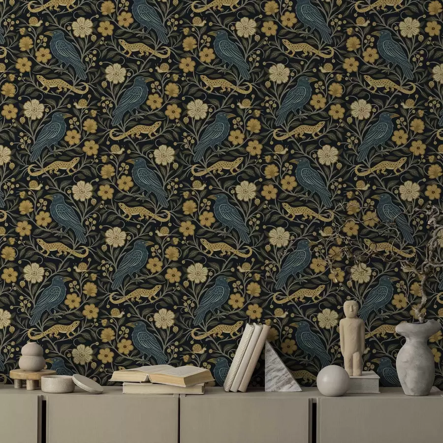 murais de parede Pássaros, lagartos e caracóis entre flores em um fundo escuro a00691