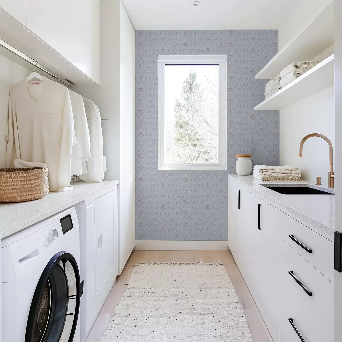 Papel de parede Pequenas flores e fitas em tons de azul claro a00808v1