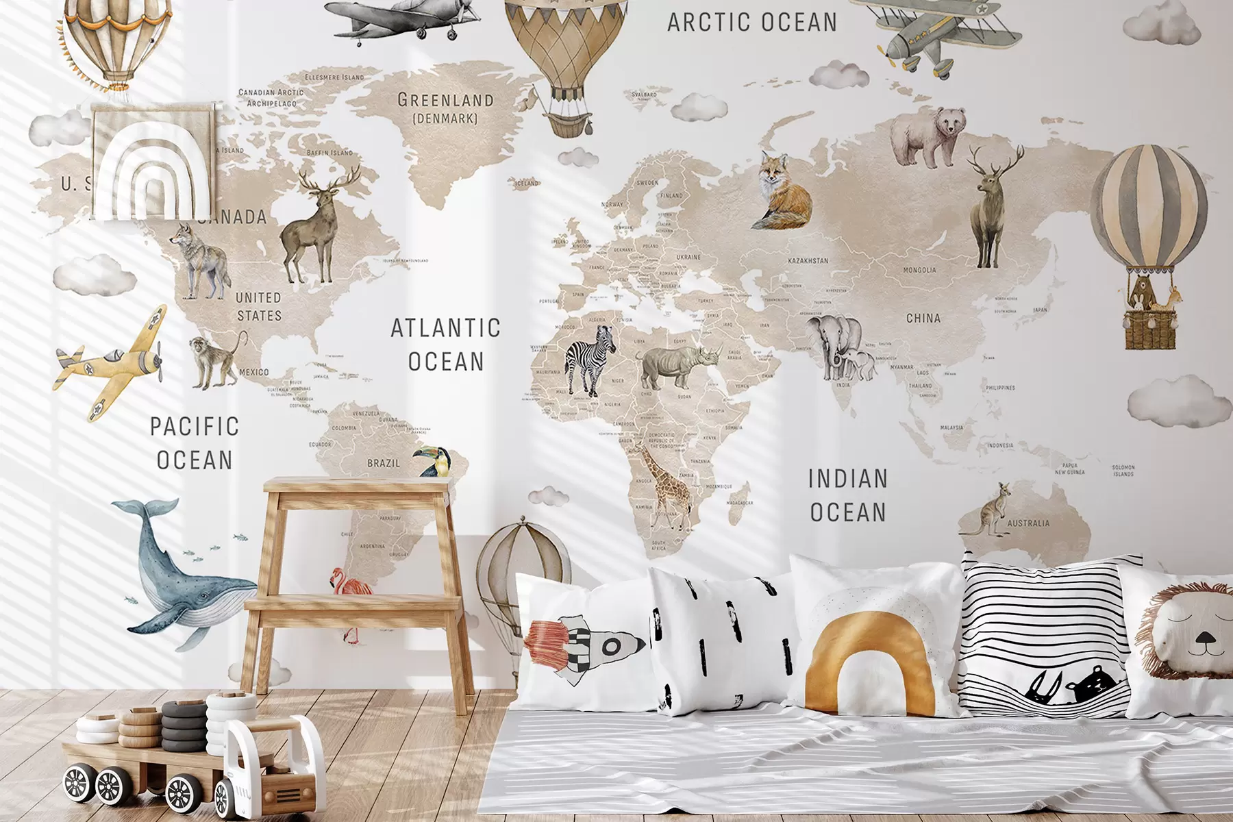 murais de parede Mapa em estilo aquarela para crianças com animais e balões de ar quente. Idioma inglês. Cor bege. c00001env2