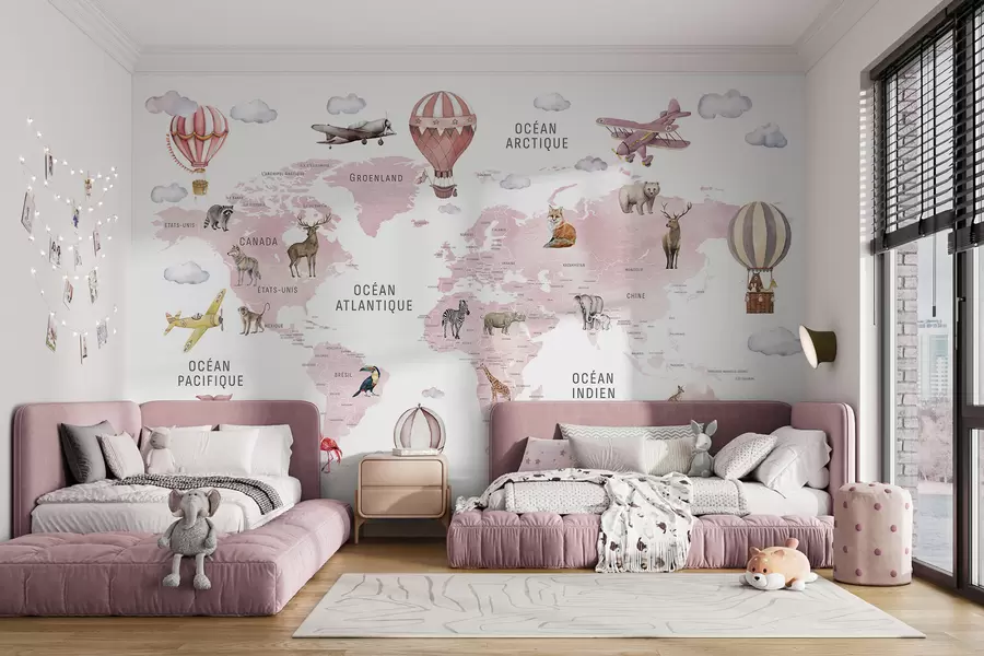 murais de parede Mapa infantil em estilo aquarela com animais e balões de ar quente. Em francês. Cor rosa. c00001frv3