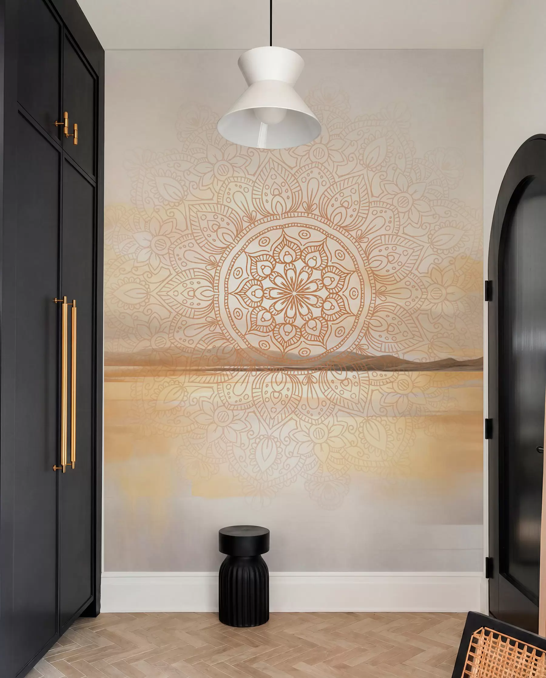 murais de parede Desenho simétrico texturizado de mandala sobrepondo uma paisagem com mar, colinas e céu, em tons pastéis suaves w09491