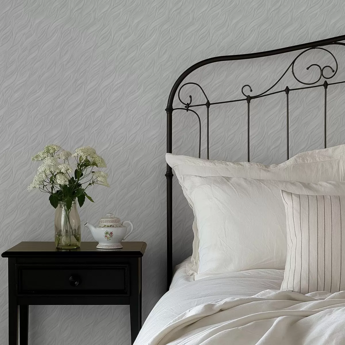 Papel de parede Ondas texturizadas com pincel, menta clara a00688v2