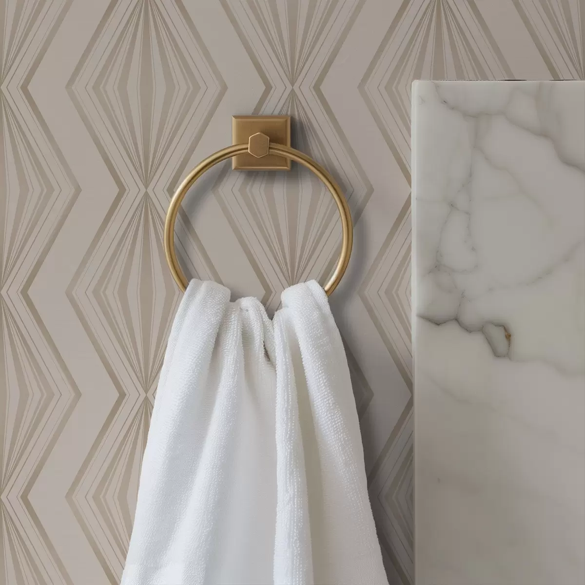 Papel de parede Ornamento leve em diamante em tons suaves de bege a00925v2