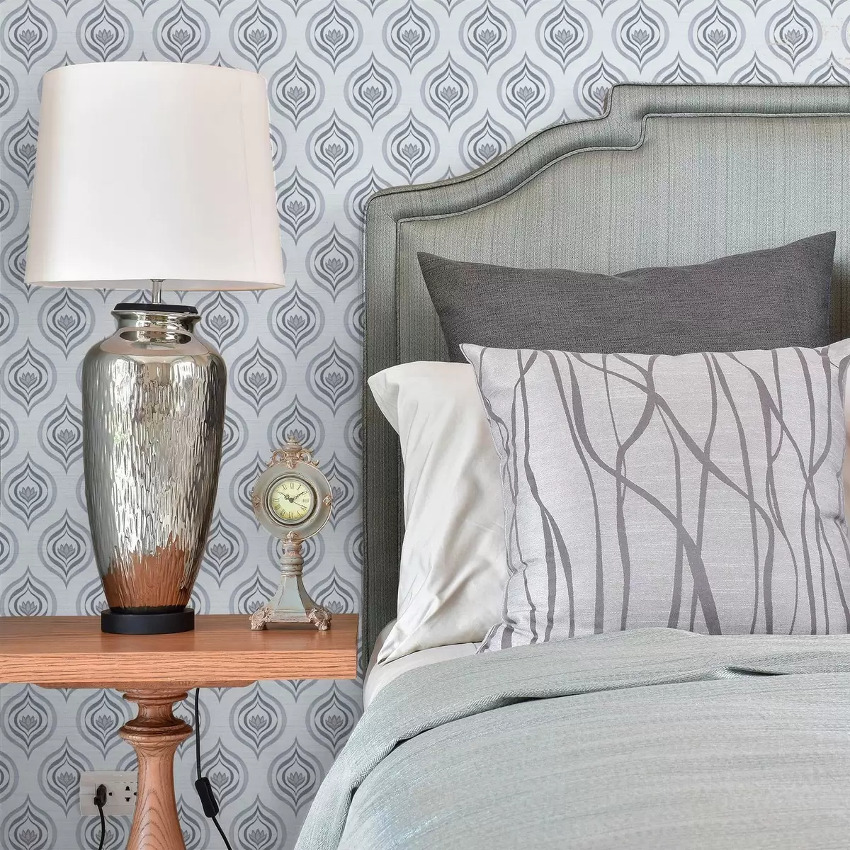 Papel de parede Motivo de gota bacana com uma flor em tons de cinza-azulado a00977v3