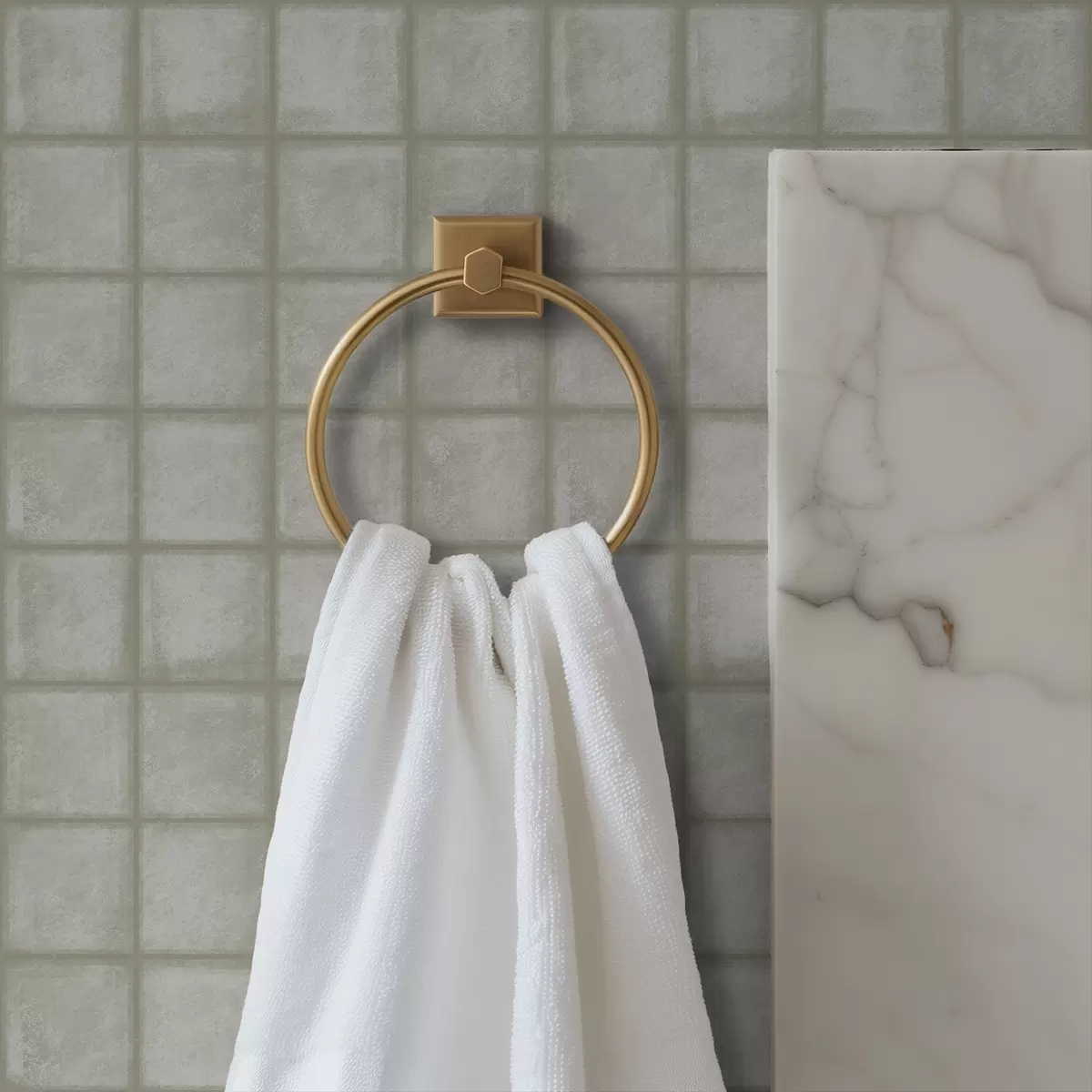 Papel de parede Imitação de azulejos quadrados em uma paleta suave de cinza-esverdeado a00988