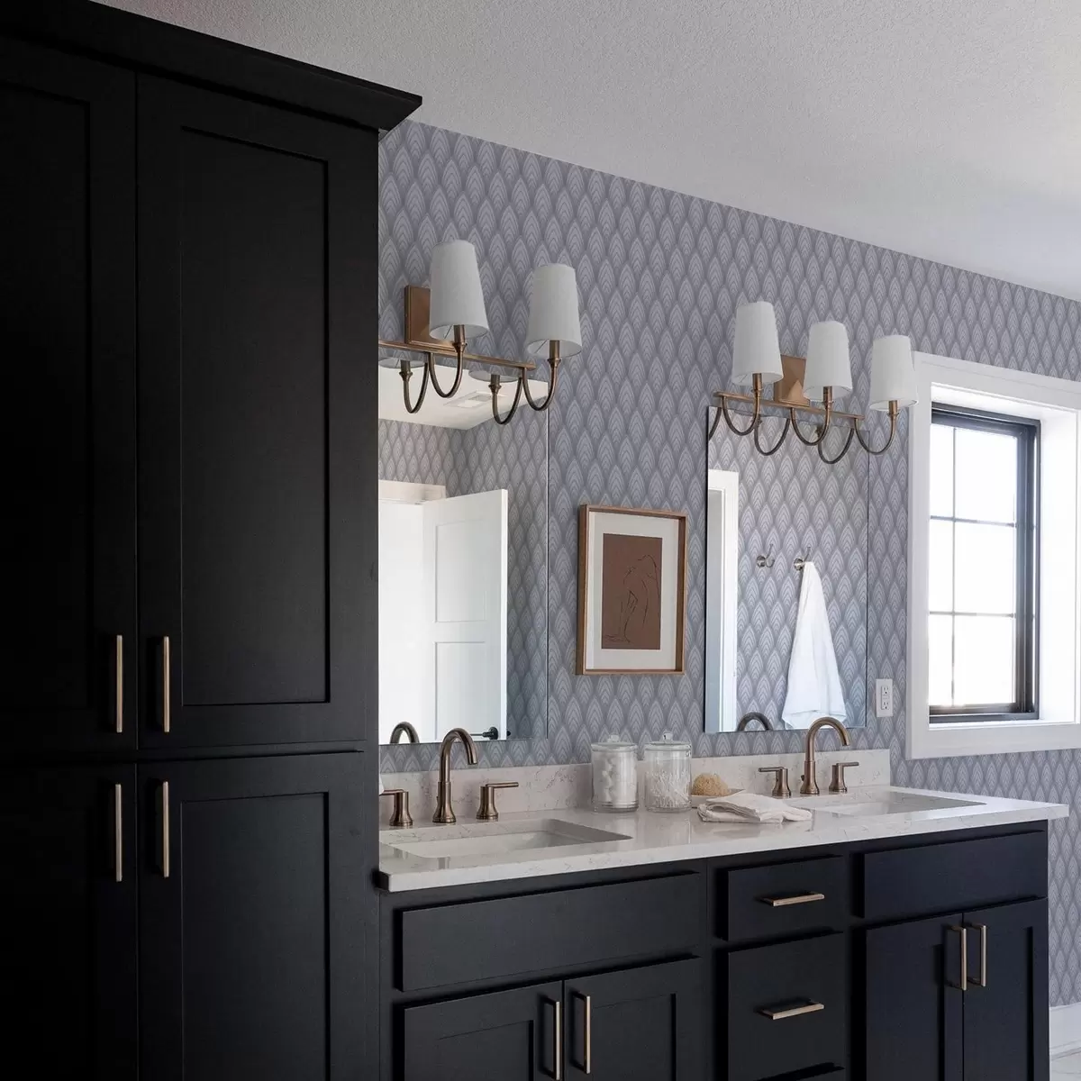 Papel de parede Arcos volumétricos semelhantes a uma escala de cinza com um gradiente suave a00989