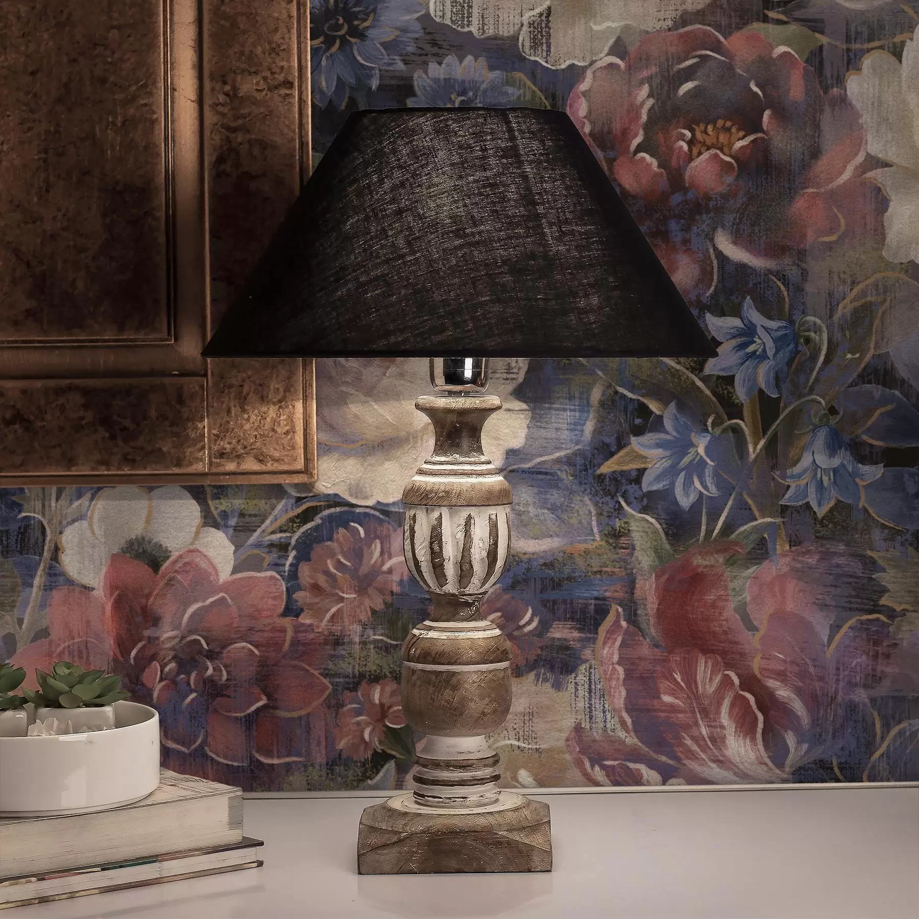 murais de parede Buquê pictórico de flores grandes sobre fundo índigo profundo a01021