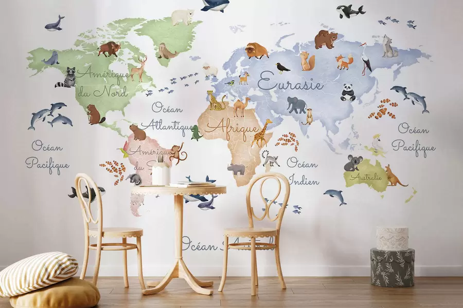 murais de parede Um mapa colorido em estilo aquarela com animais. Legendas em francês c00012fr