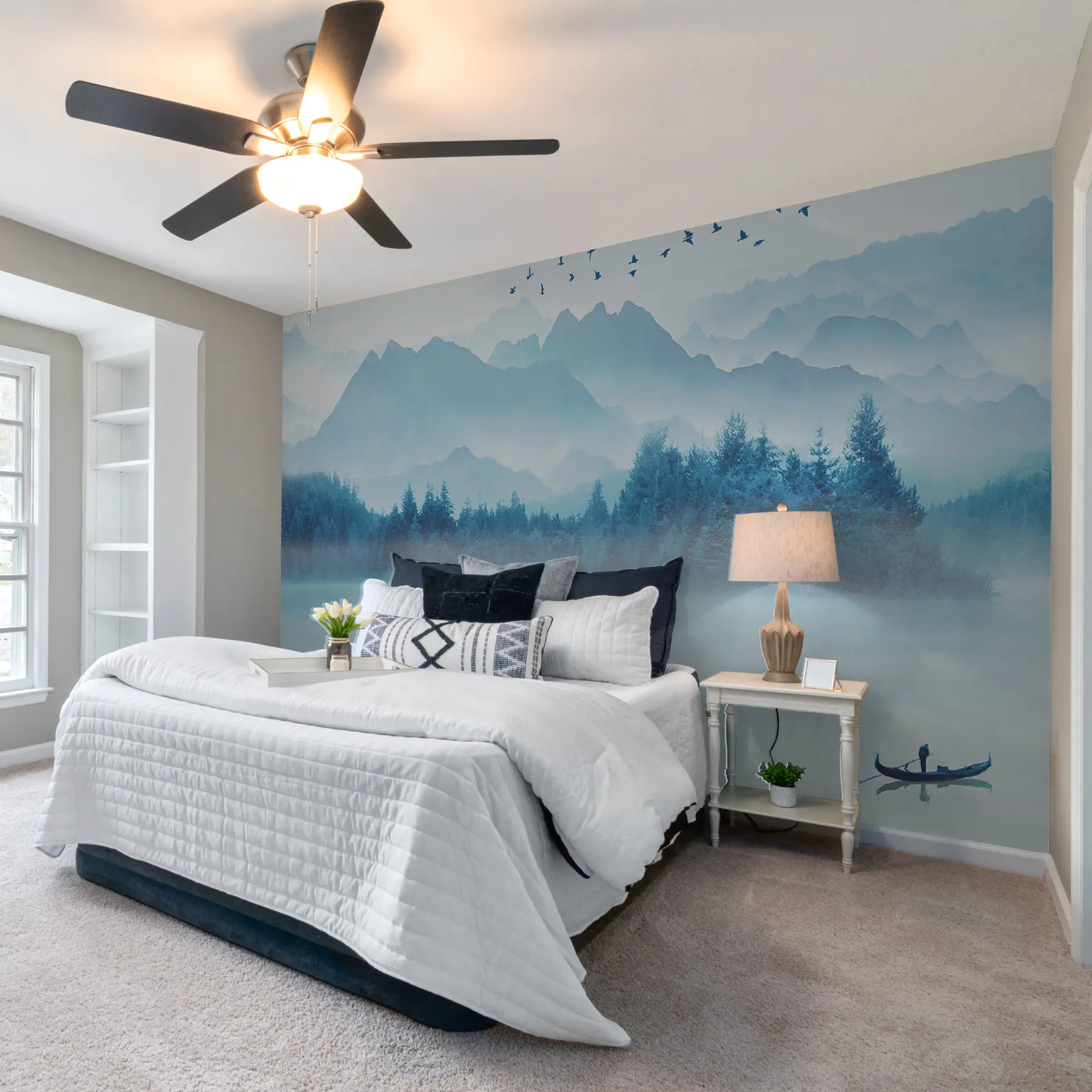 murais de parede Montanhas, barco em um lago nebuloso u32395